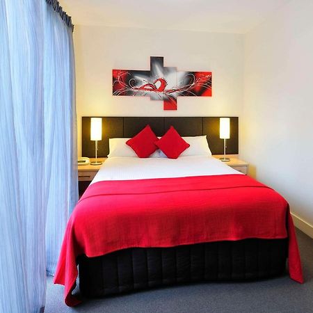 Metro Apartments On Bank Place Melbourne Eksteriør billede